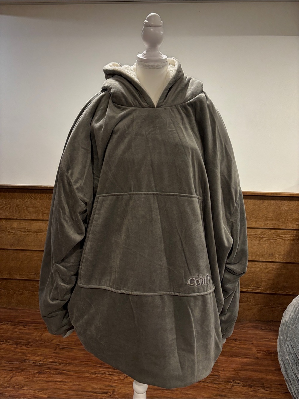 Comfy Gray Oversized Hoodie Blanket with Sherpa Lining